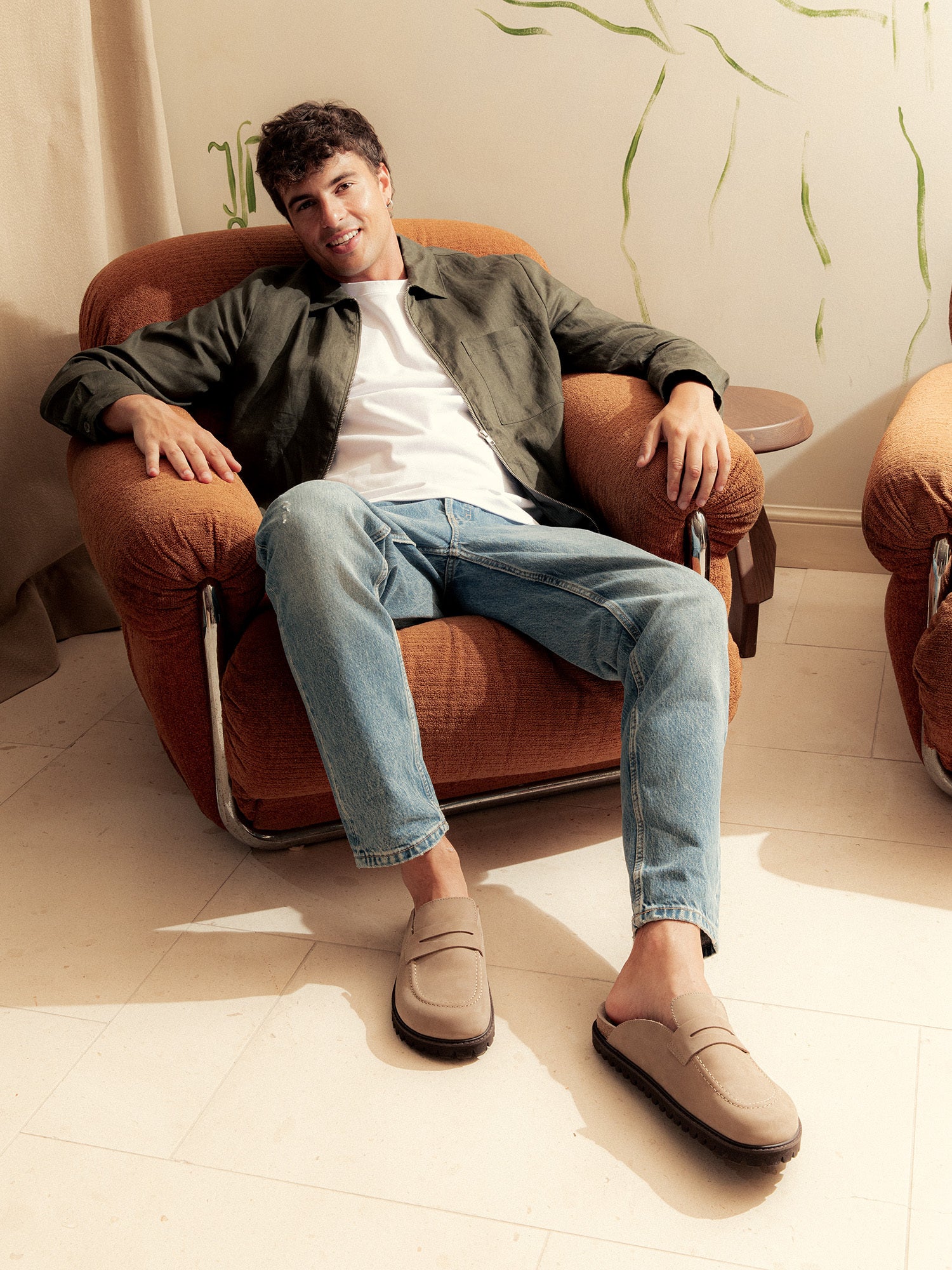 LOIS NUBUCK TAUPE MAN